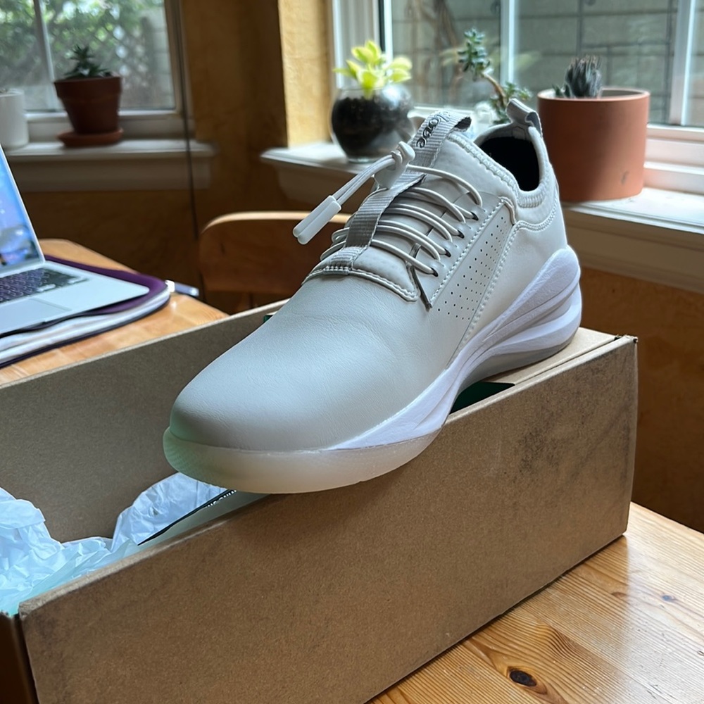 Clove Women’s Classic Shoes Brilliant White